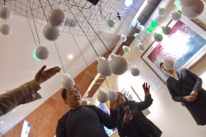 科学与艺术擦出“量子与拓扑”火花有多